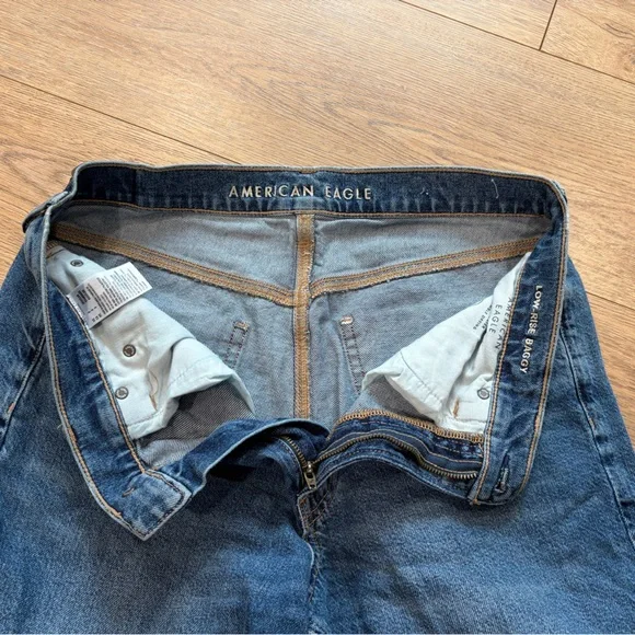 American Eagle Low Rise Baggy Straight Jeans Women’s Size 8 Demin 30.5” Inseam - Picture 3 of 5